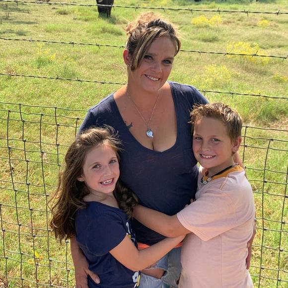 Meet your Posher, Tonya - Picture 1 of 1